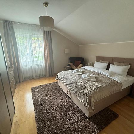 Vila Weekend 로가스카슬라티나 외부 사진